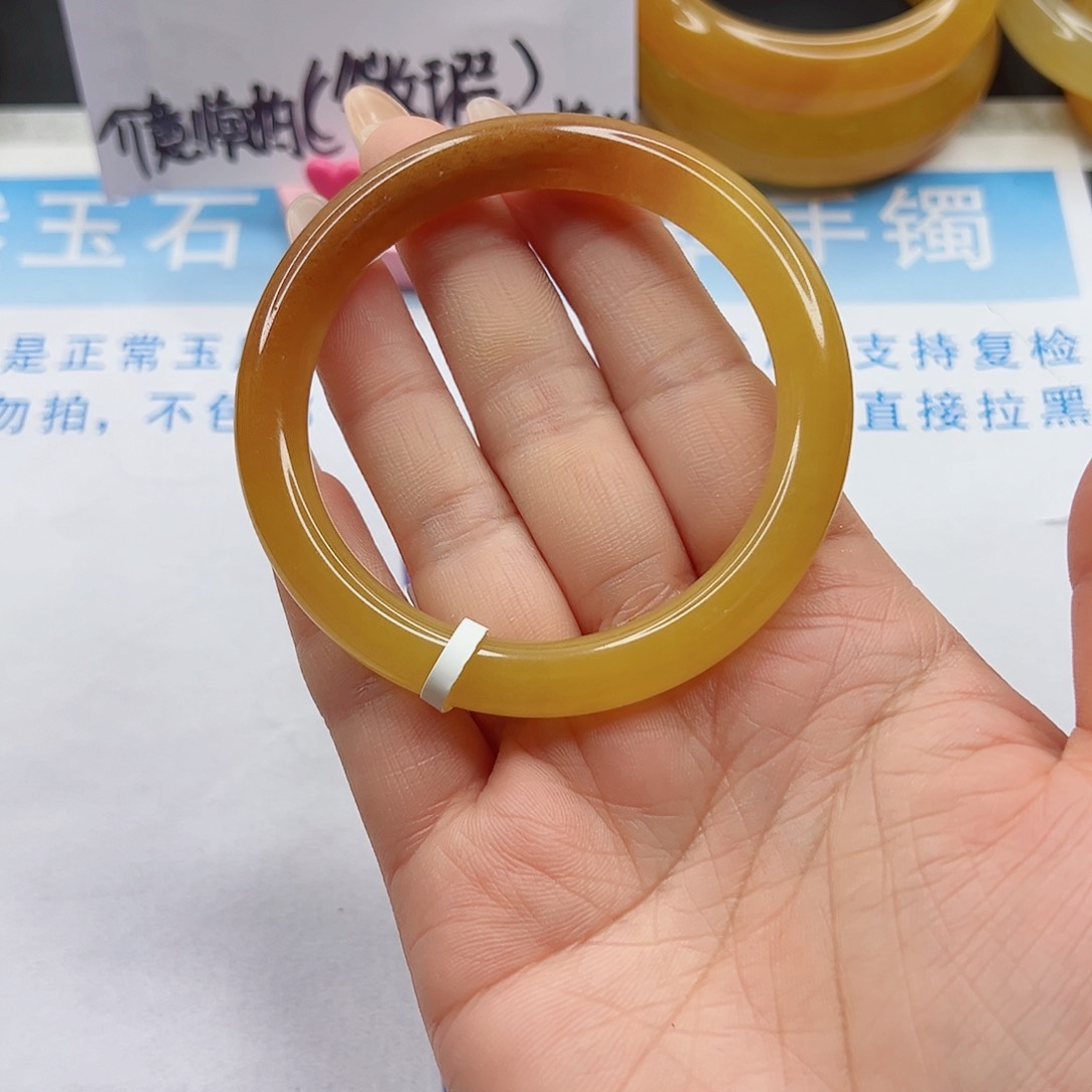 石英质玉手镯未镶嵌648-58