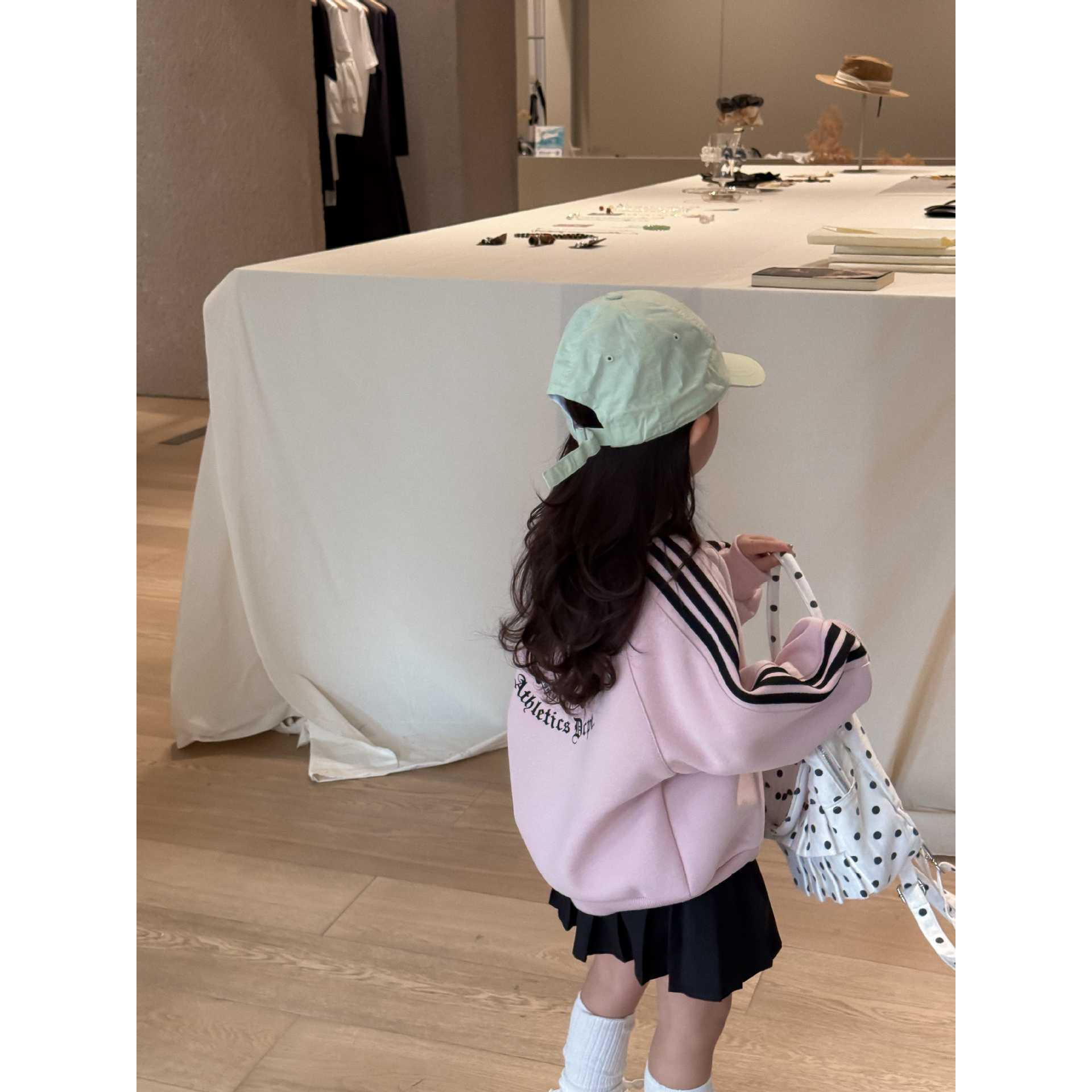 小粉象 ·2025女童秋季新款美式休闲印花V领卫衣百搭百褶裙套装