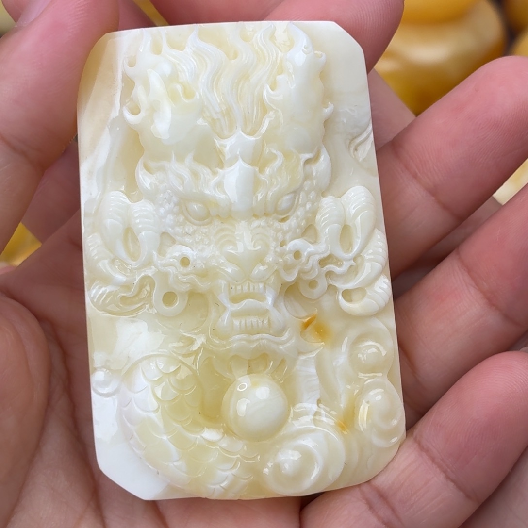 蜜蜡未镶嵌吊坠(不含链)霸气龙牌