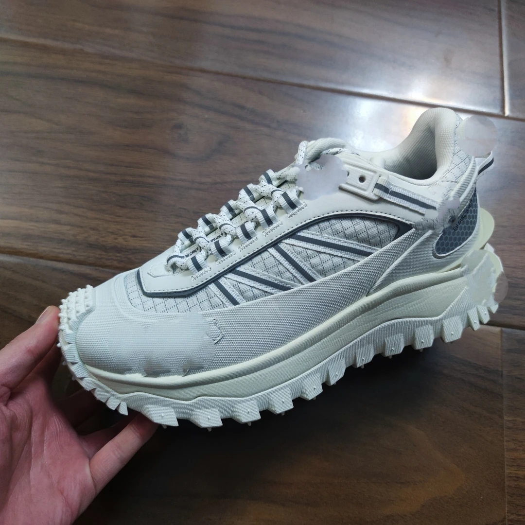 圈 男士时尚百搭运动鞋