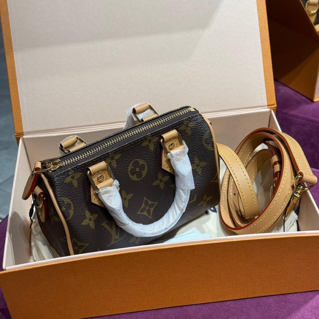 99新 LouisVuitton/路易威登 老花speedy nano 单肩包 芯