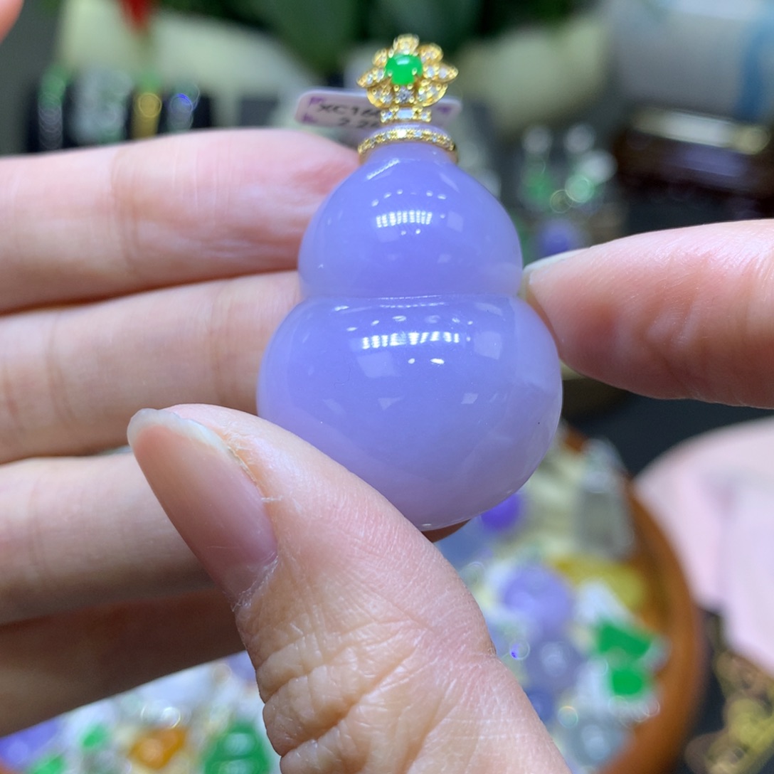 翡翠颈饰18K金镶嵌翡翠吊坠项链