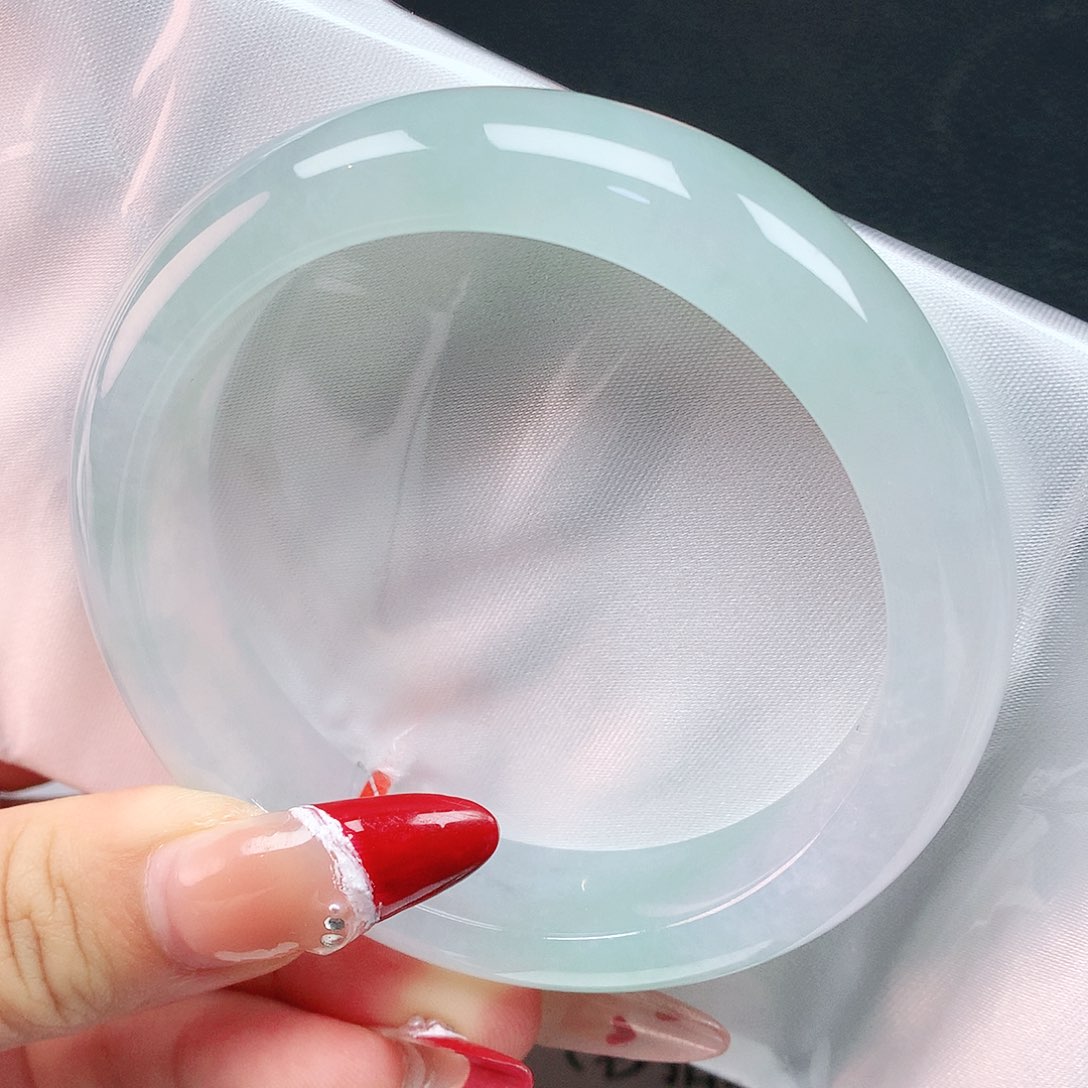 翡翠手镯未镶嵌58圈