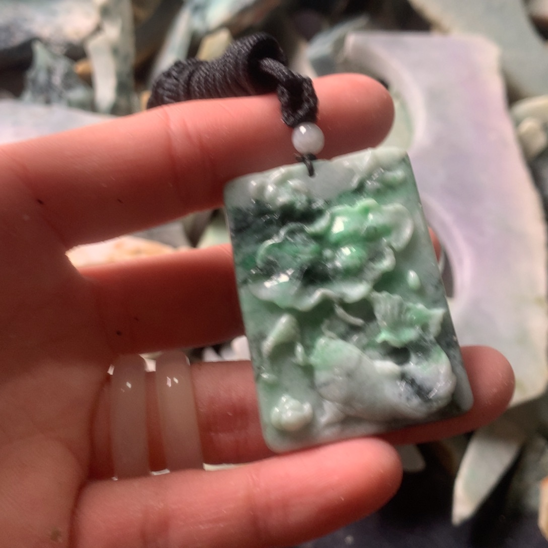 翡翠颈饰未镶嵌缅甸翡翠