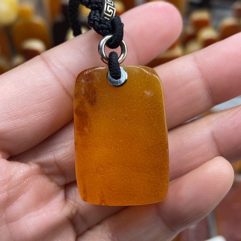 【闪购商品】琥珀颈饰未镶嵌