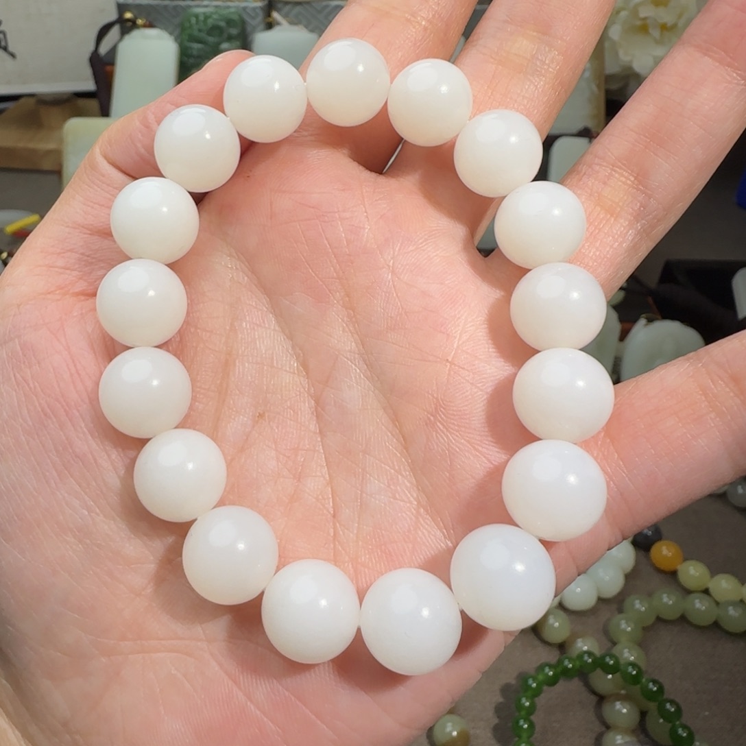 和田玉手链未镶嵌快**，