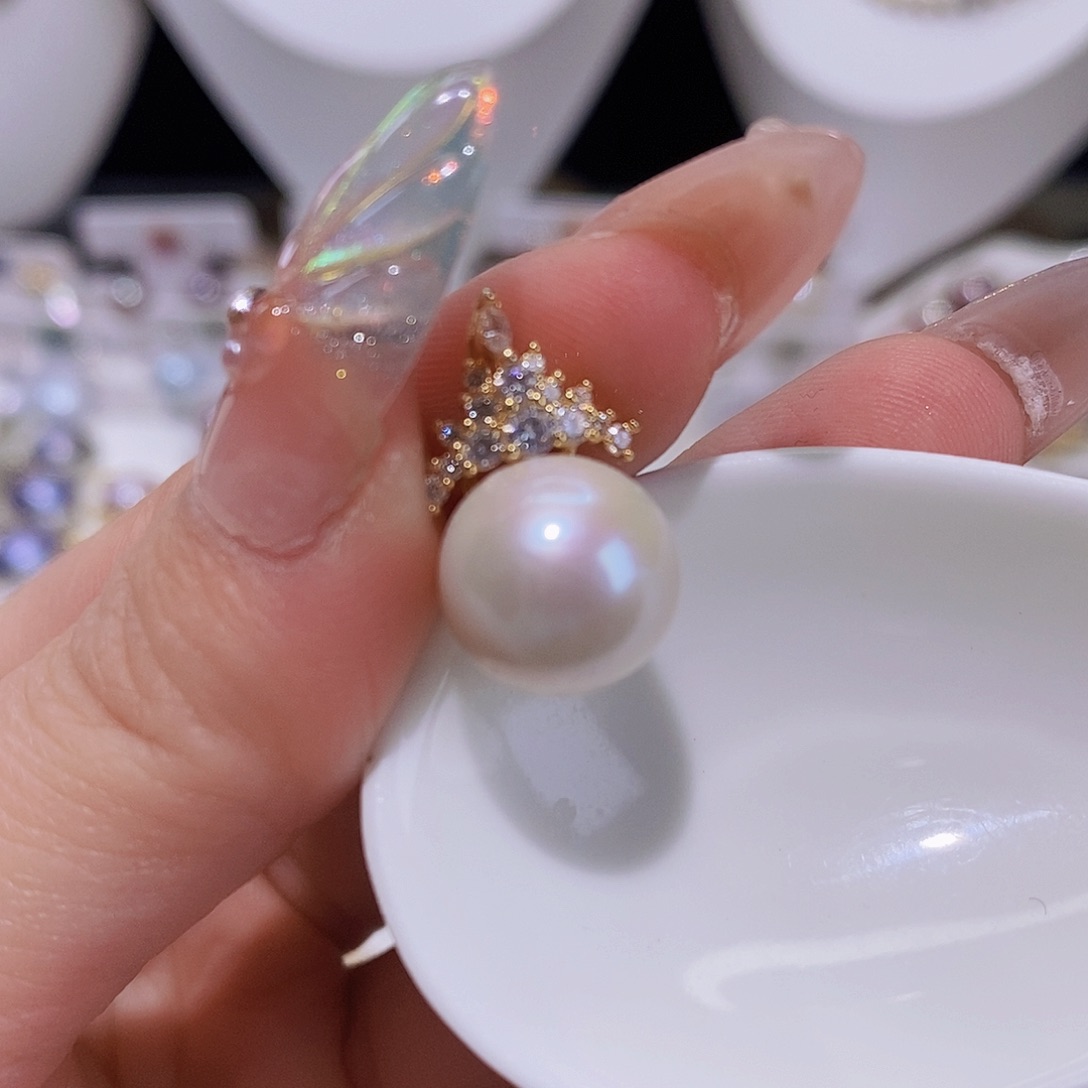 淡水珍珠颈饰合金