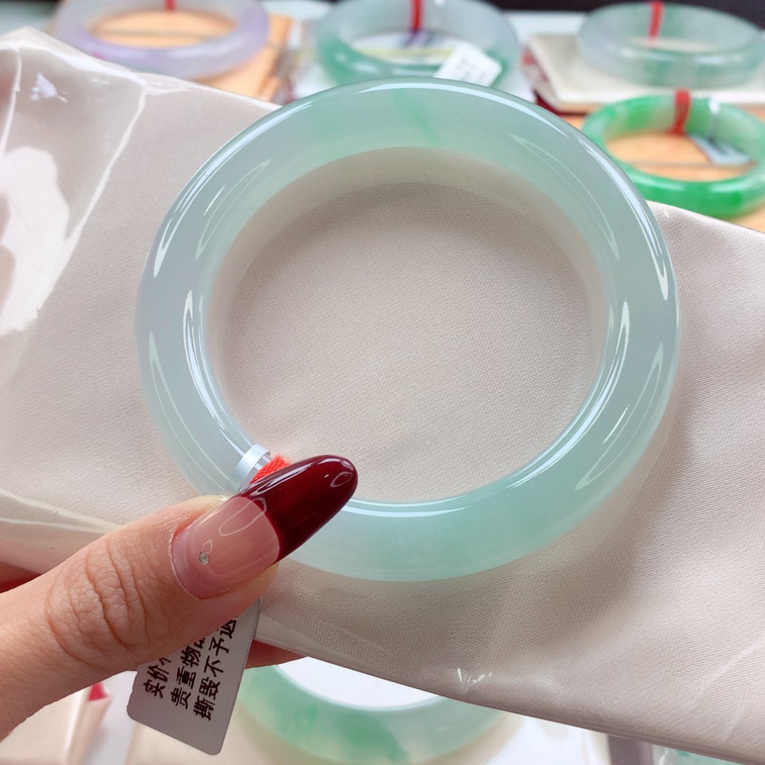 翡翠手镯未镶嵌56.7 胶条 灵