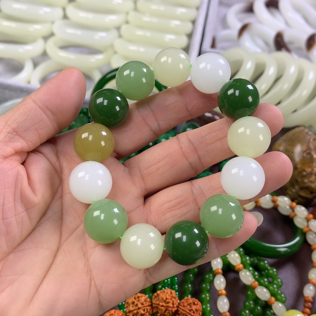 和田玉（糖玉）未镶嵌手链