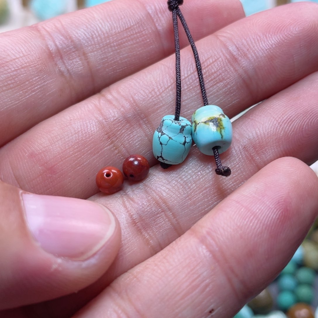 南红玛瑙配饰未镶嵌