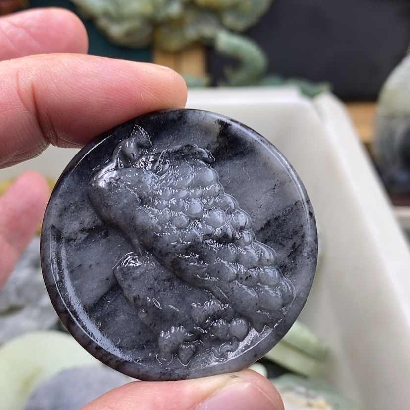 【闪购商品】未镶嵌岫玉吊坠山**月