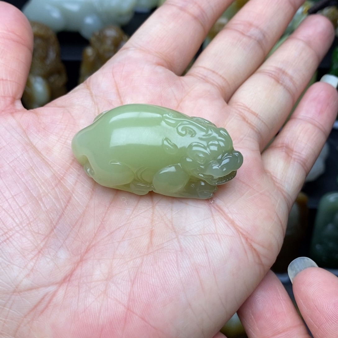 和田玉未镶嵌挂件