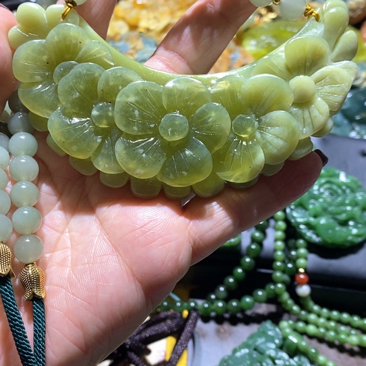 岫玉毛衣链未镶嵌