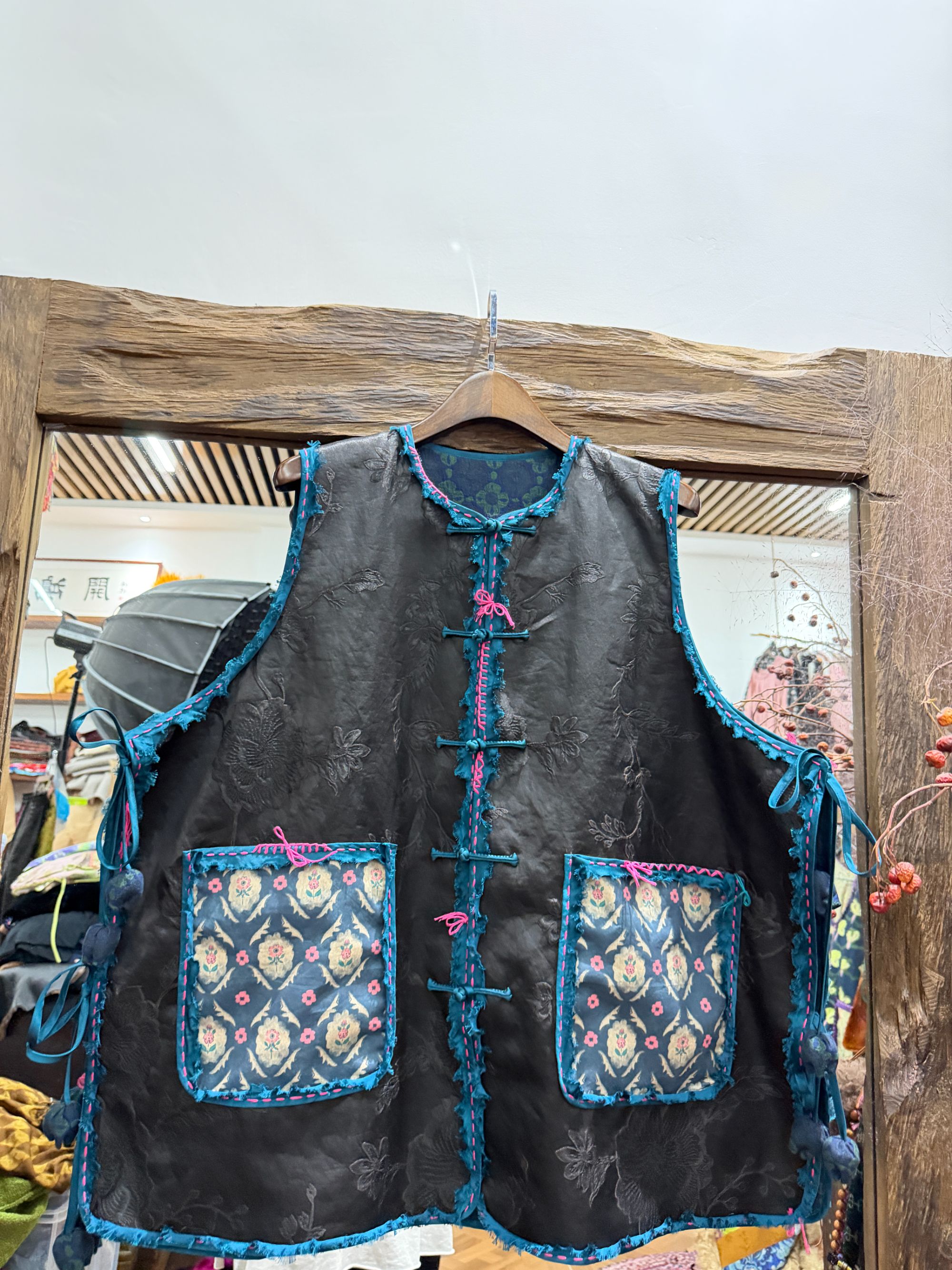 鑫禧定制分享双层双面穿加羊绒新中式国风时尚棉马甲