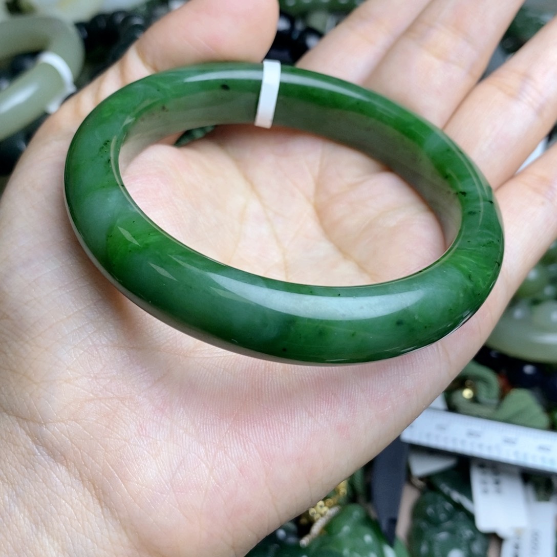 和田玉（碧玉）手镯未镶嵌58
