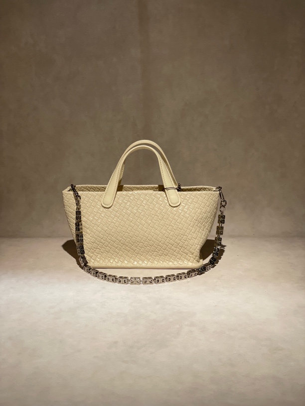 8年包店99活动包包