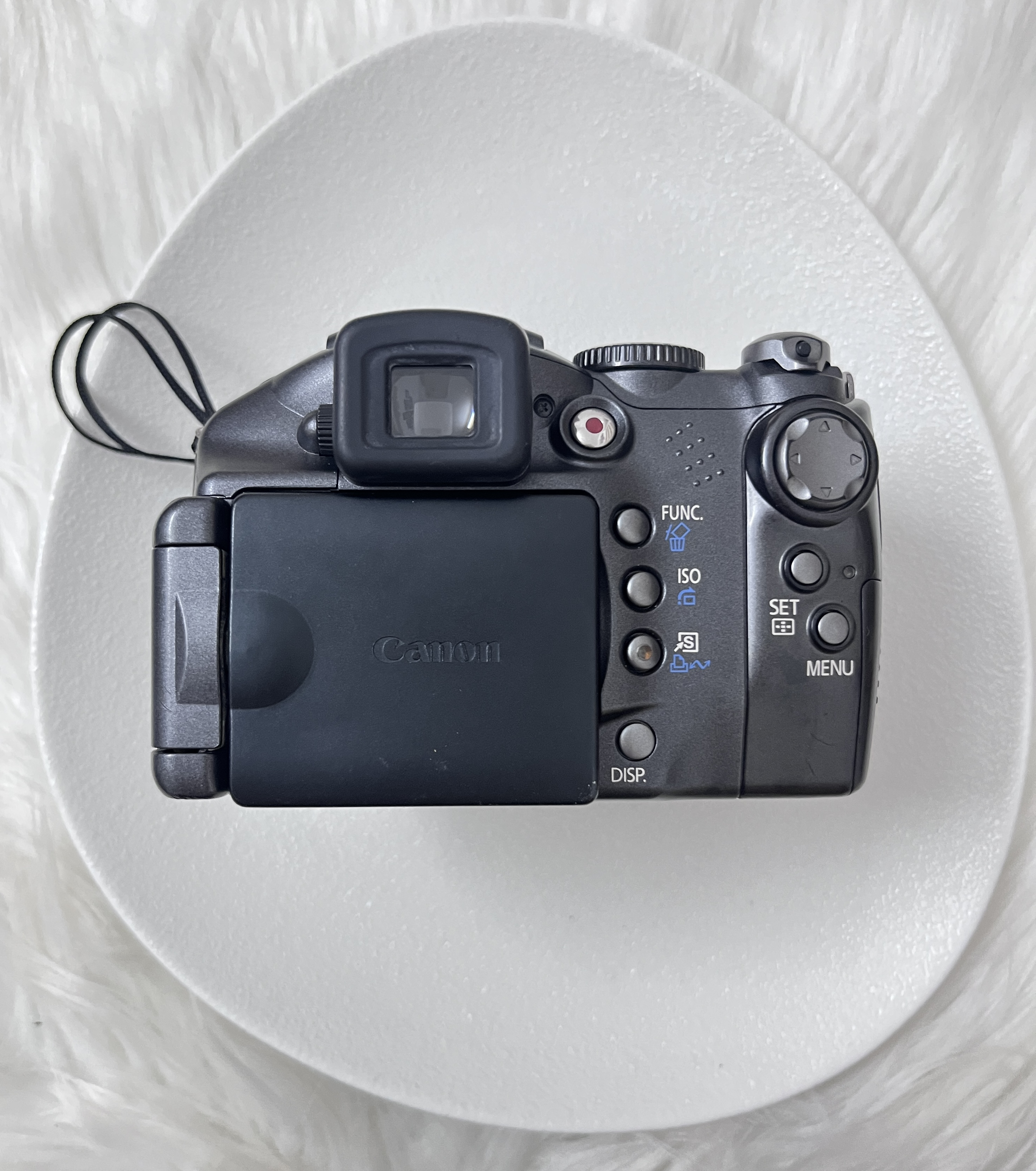 95新 Canon/佳能 s3 复古冷白皮 带翻转屏可自拍 自备5号电池