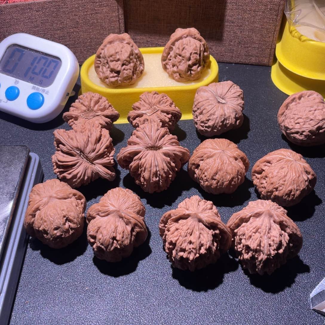 铂***爵吊坠文玩核桃苹果