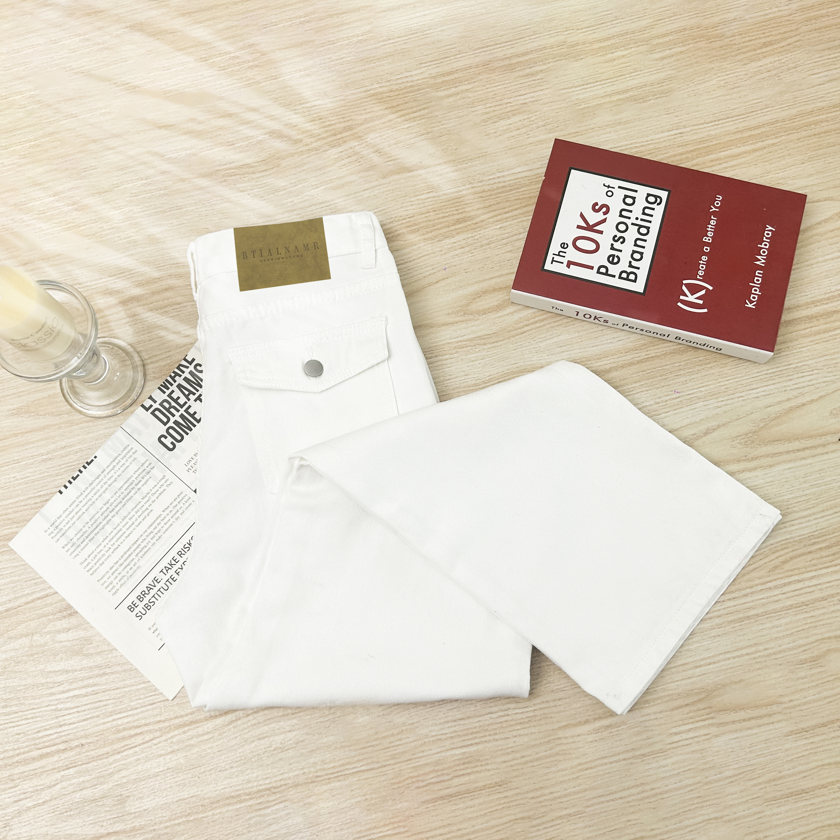 2025新款爆款白色牛仔裤挖袋升级高腰窄版直筒阔腿裤