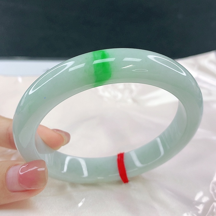 翡翠未镶嵌手镯圈69.5，13035