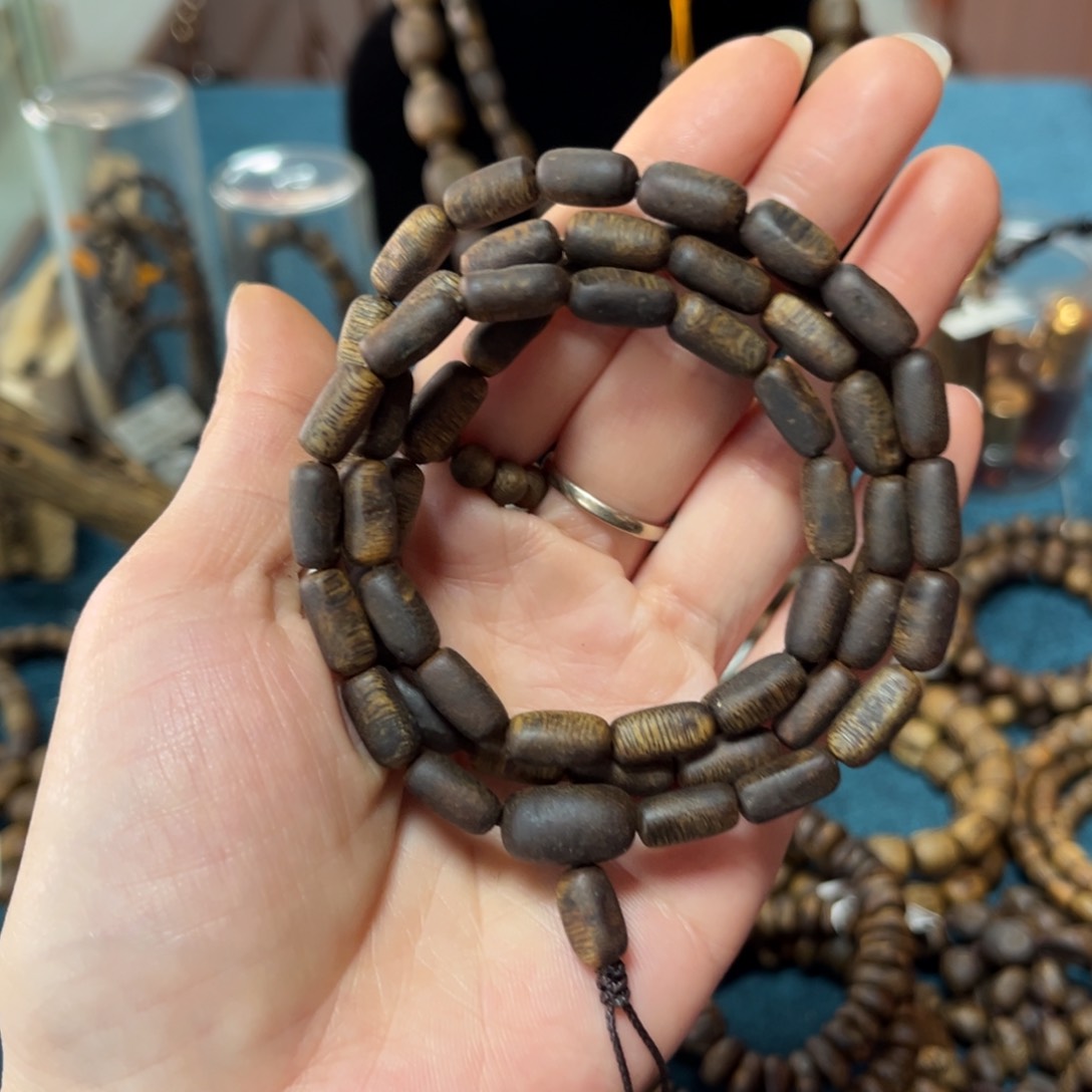 沉香手串莺歌绿卡6-16克多样性发货一条