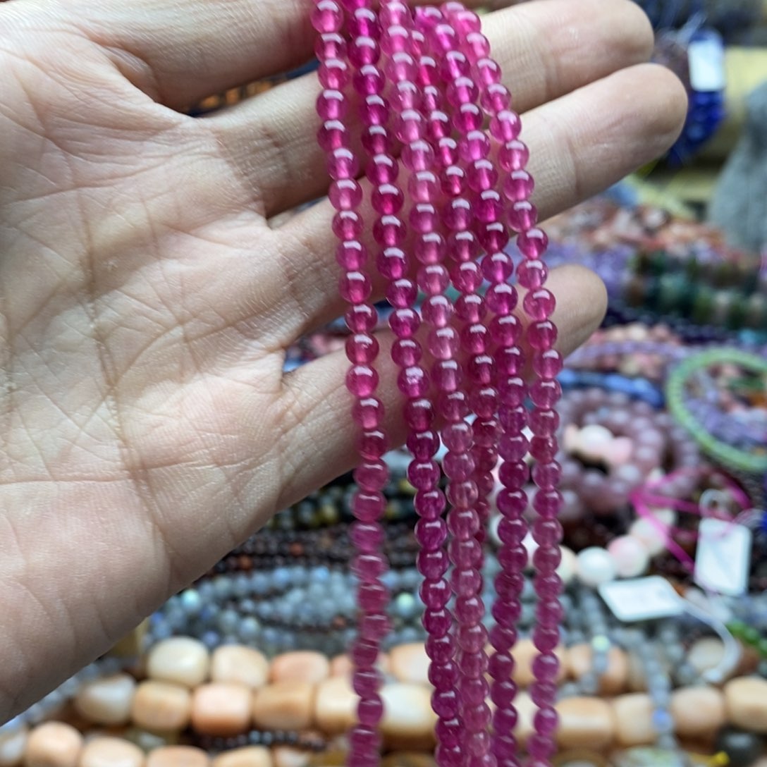 玛瑙/玉髓未镶嵌珠宝半成品两条4mm玫红玉髓优化圆珠