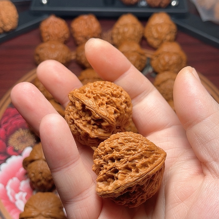 文玩核桃手把件精品