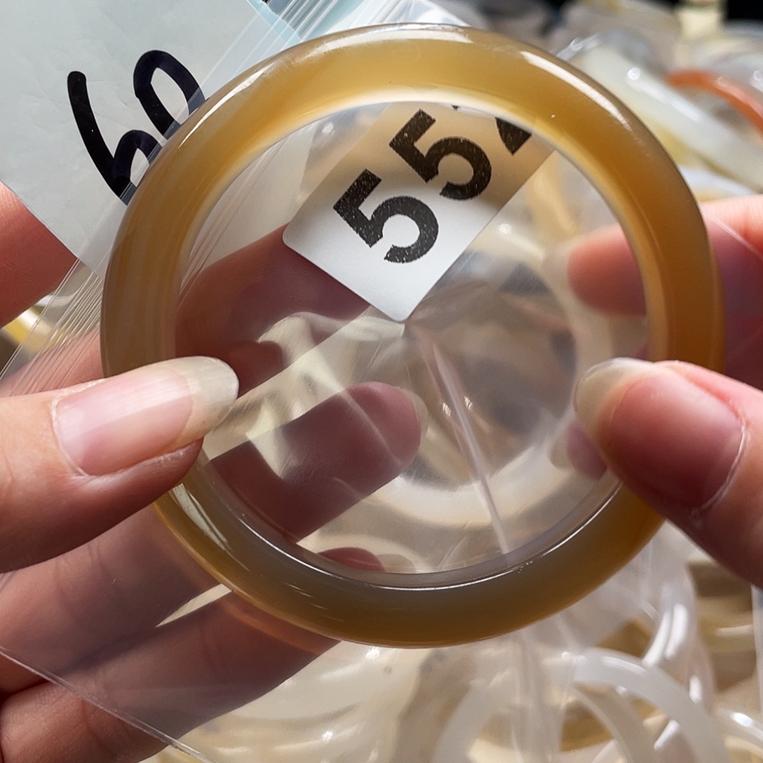 手镯玛瑙/玉髓未镶嵌