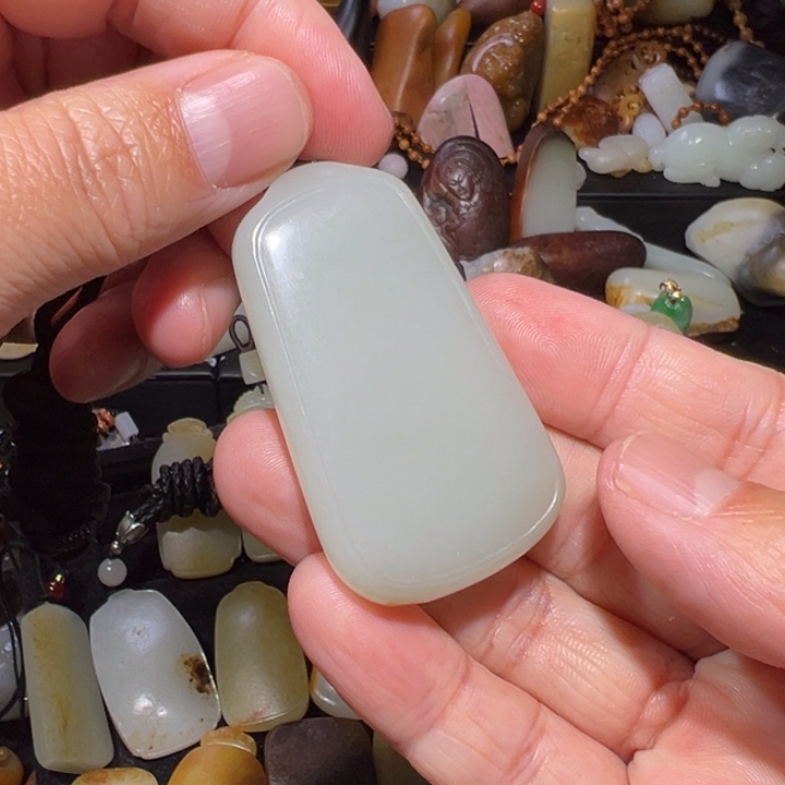 和田玉吊坠(不含链)未镶嵌