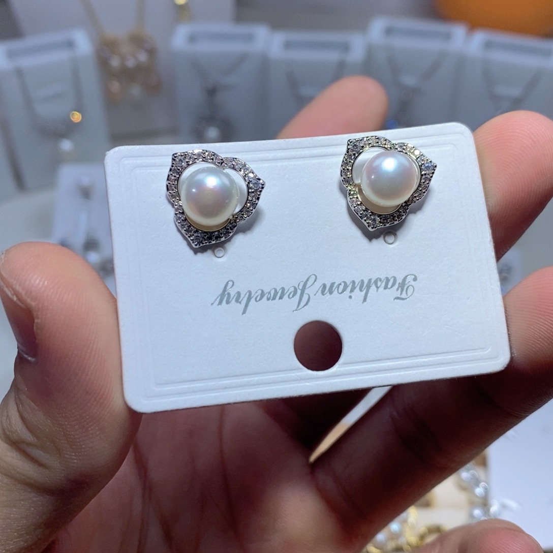 银S925镶嵌淡水珍珠耳饰