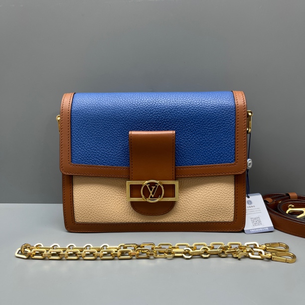 95新 LouisVuitton/路易威登 拼色中号达芙妮邮差包 尺寸25*18 