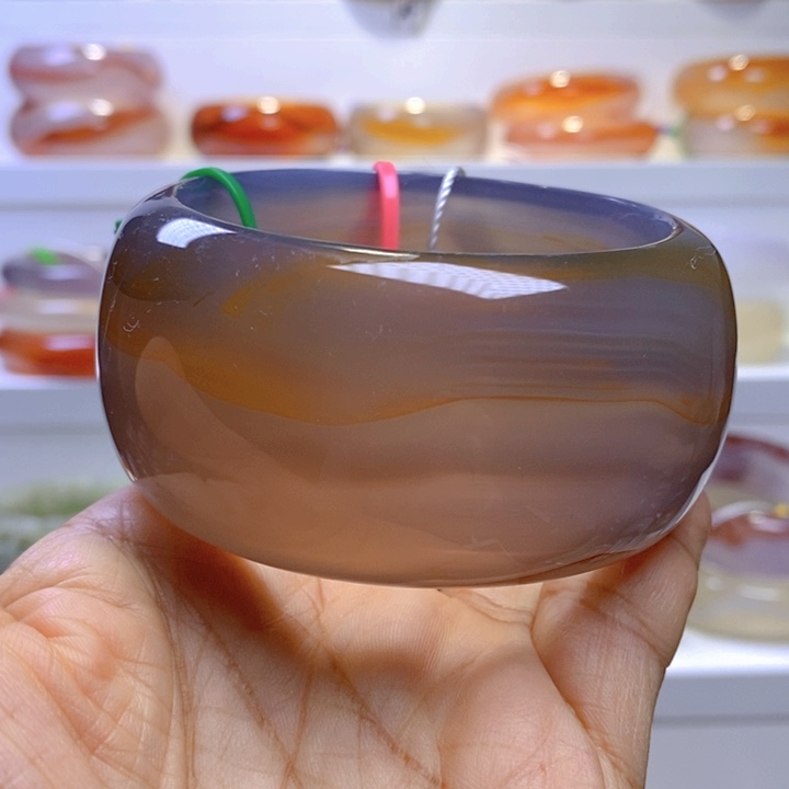 玛瑙/玉髓手镯未镶嵌