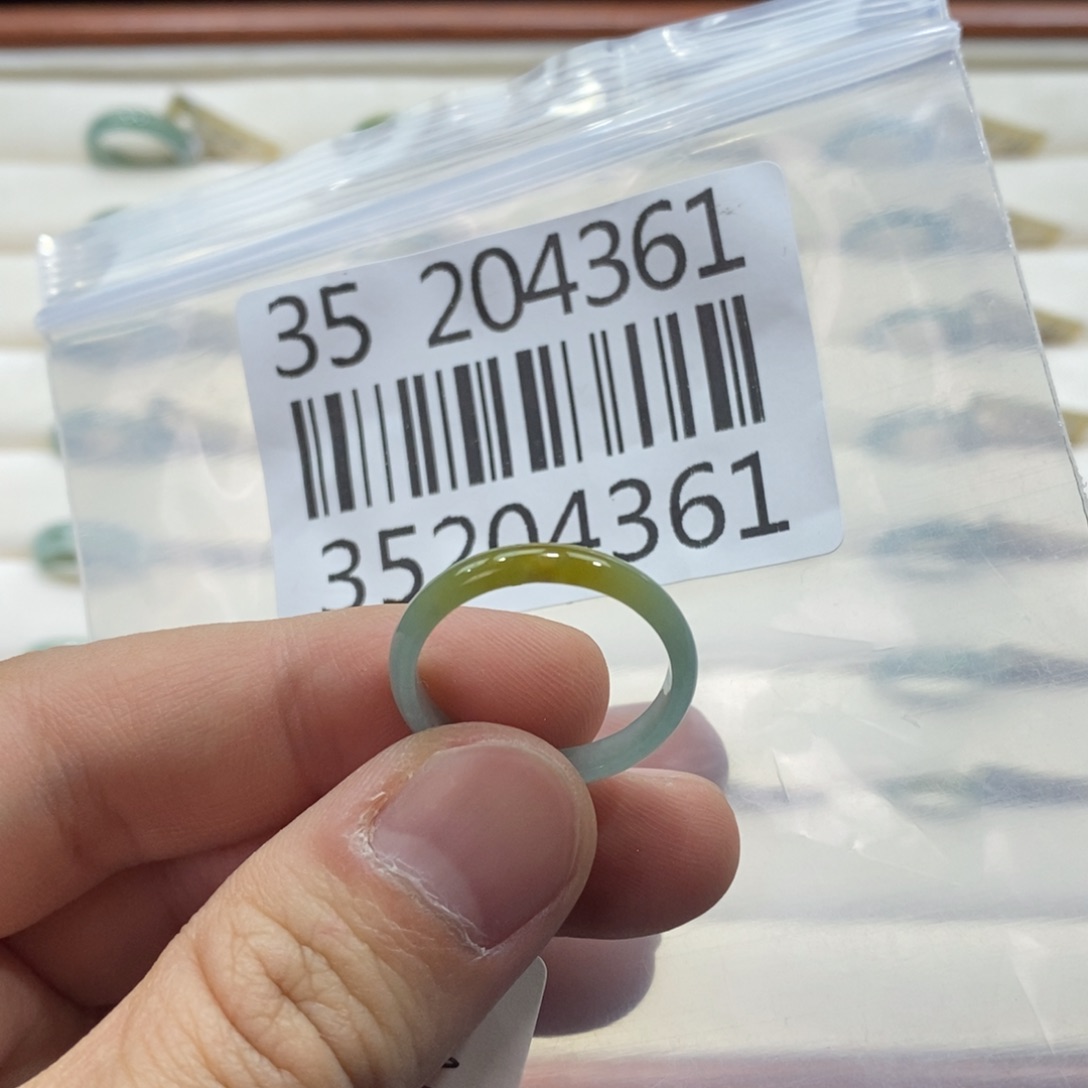 翡翠未镶嵌戒指戒指翡翠翡翠戒指