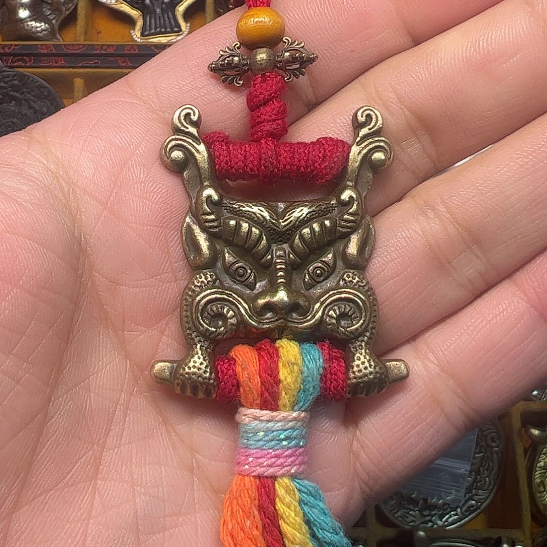 沧***笑合金类啊哈哈真的好喜欢这个风格