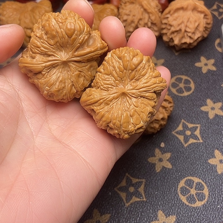 把件文玩核桃门墩金锭