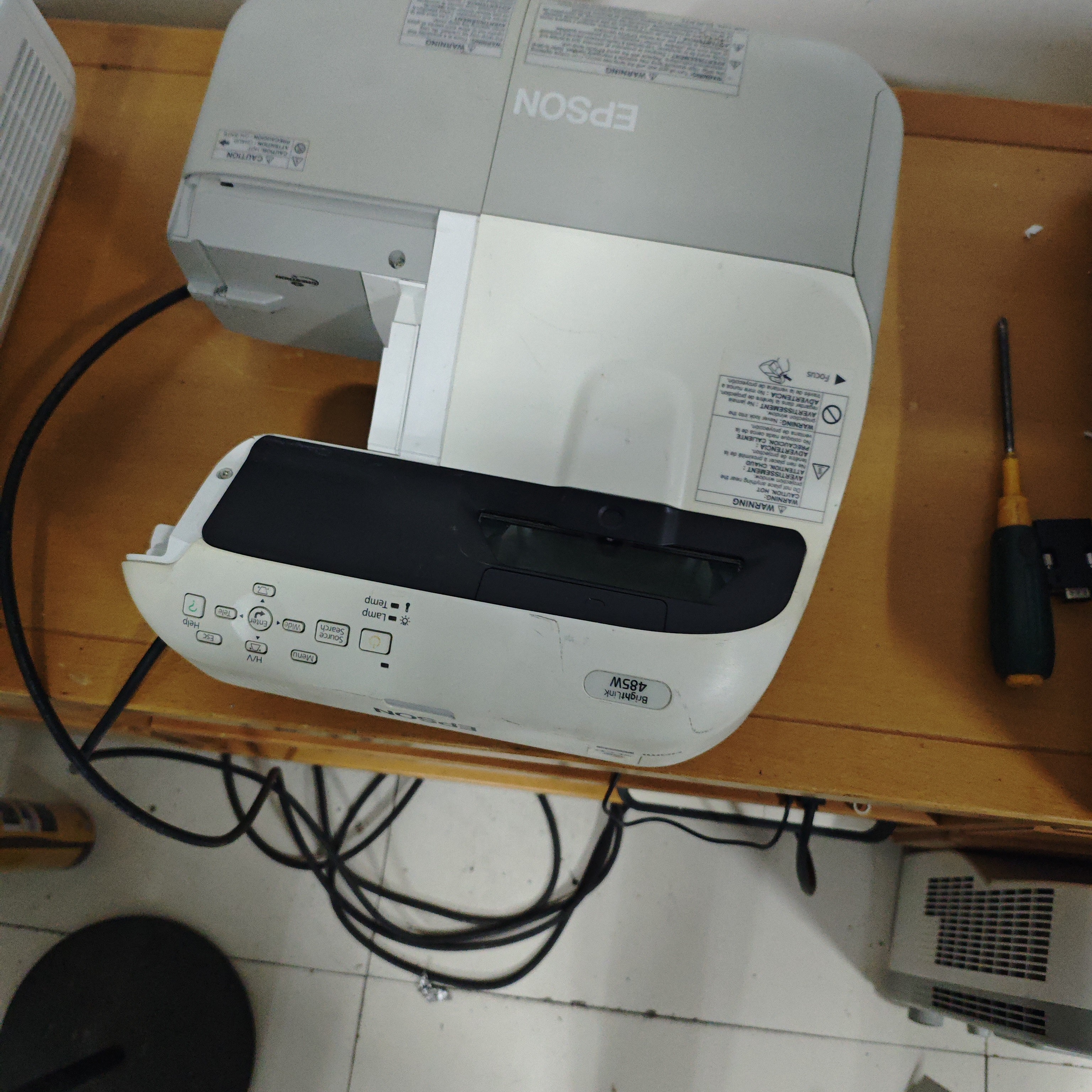 超短焦投影仪运费到付