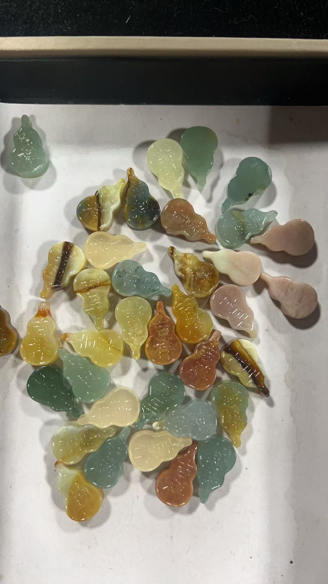 岫玉葫芦吊坠多样性发一