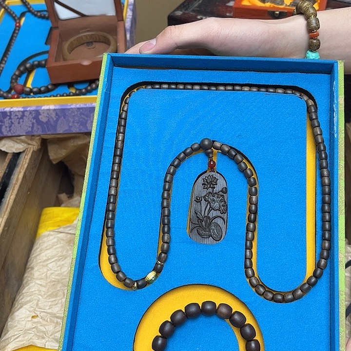 大叶紫檀（黑酸枝木类）