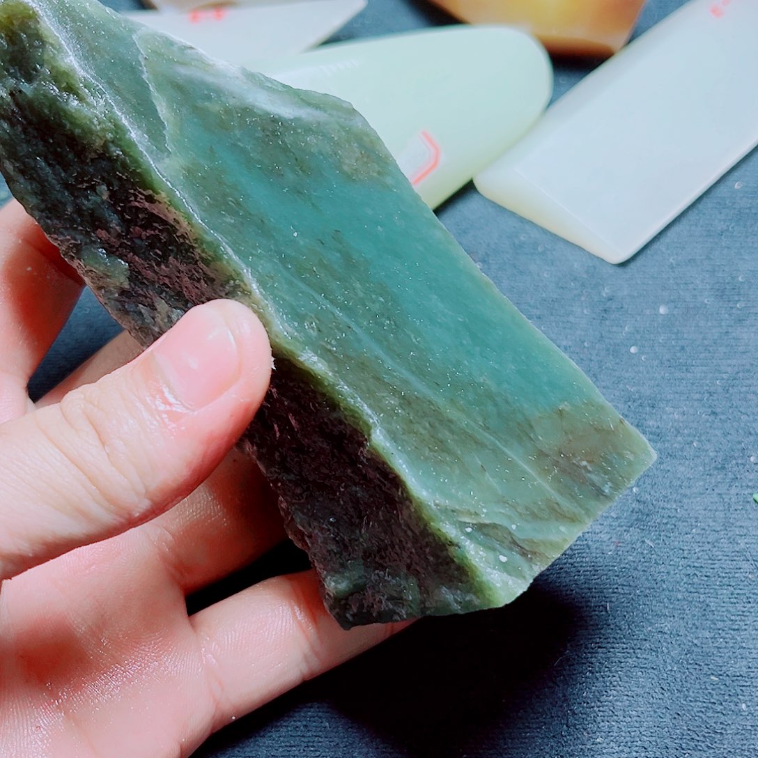 和田玉未镶嵌珠宝奇石