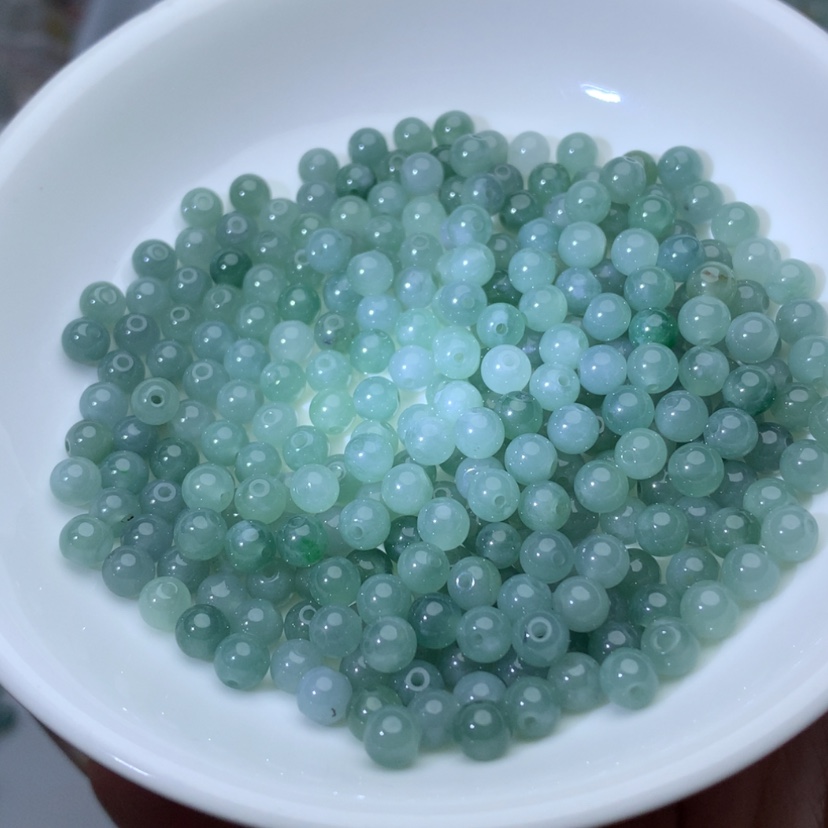 【闪购商品】翡翠手链未镶嵌卡4.7冰蓝水50颗