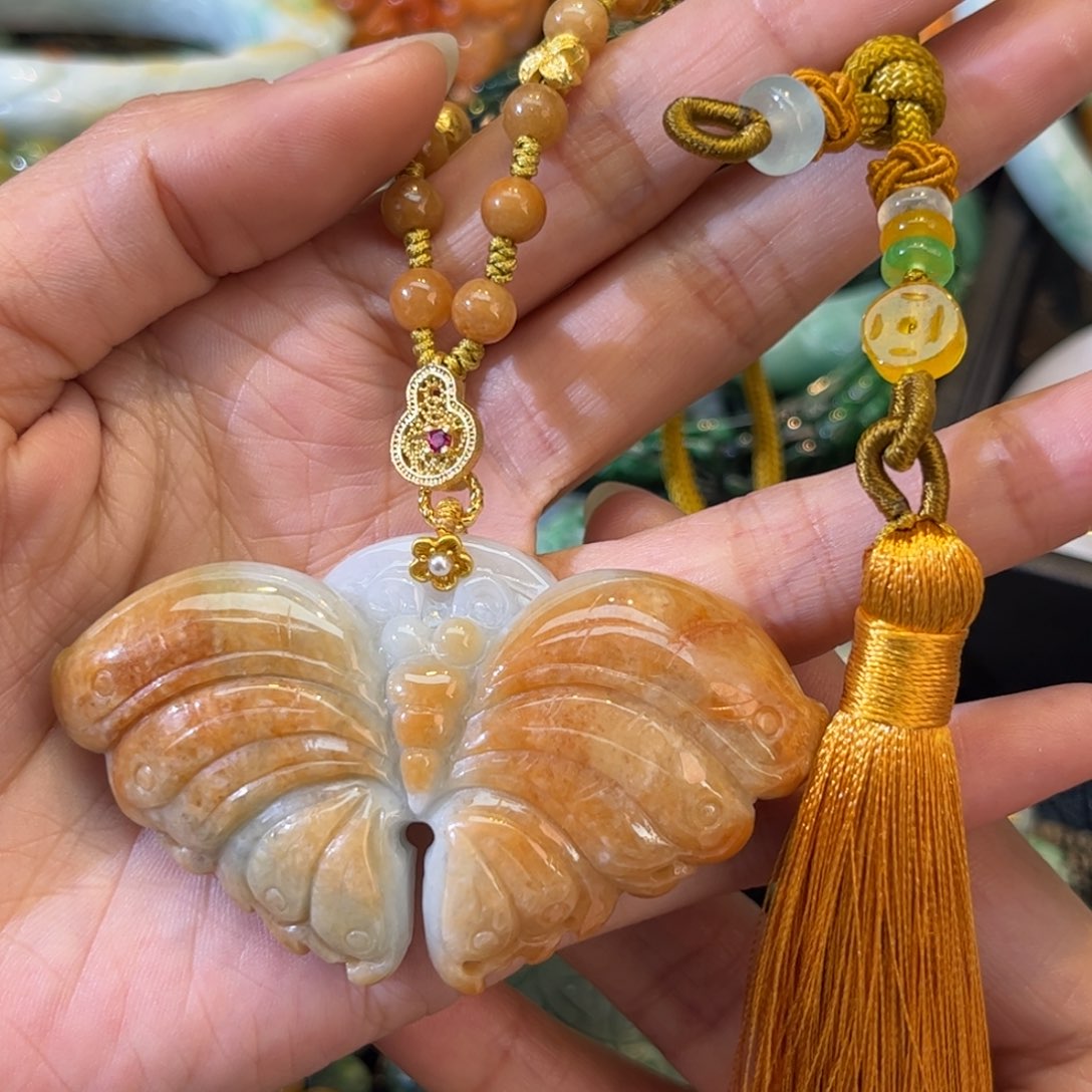 翡翠颈饰未镶嵌待编款