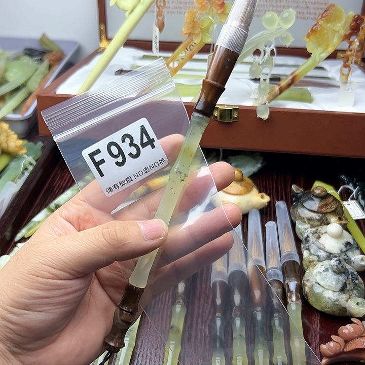 蛇纹石玉发饰合金关****ℛ