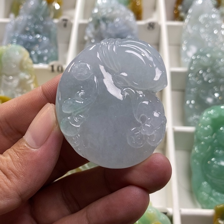 颈饰未镶嵌翡翠k**g钱袋