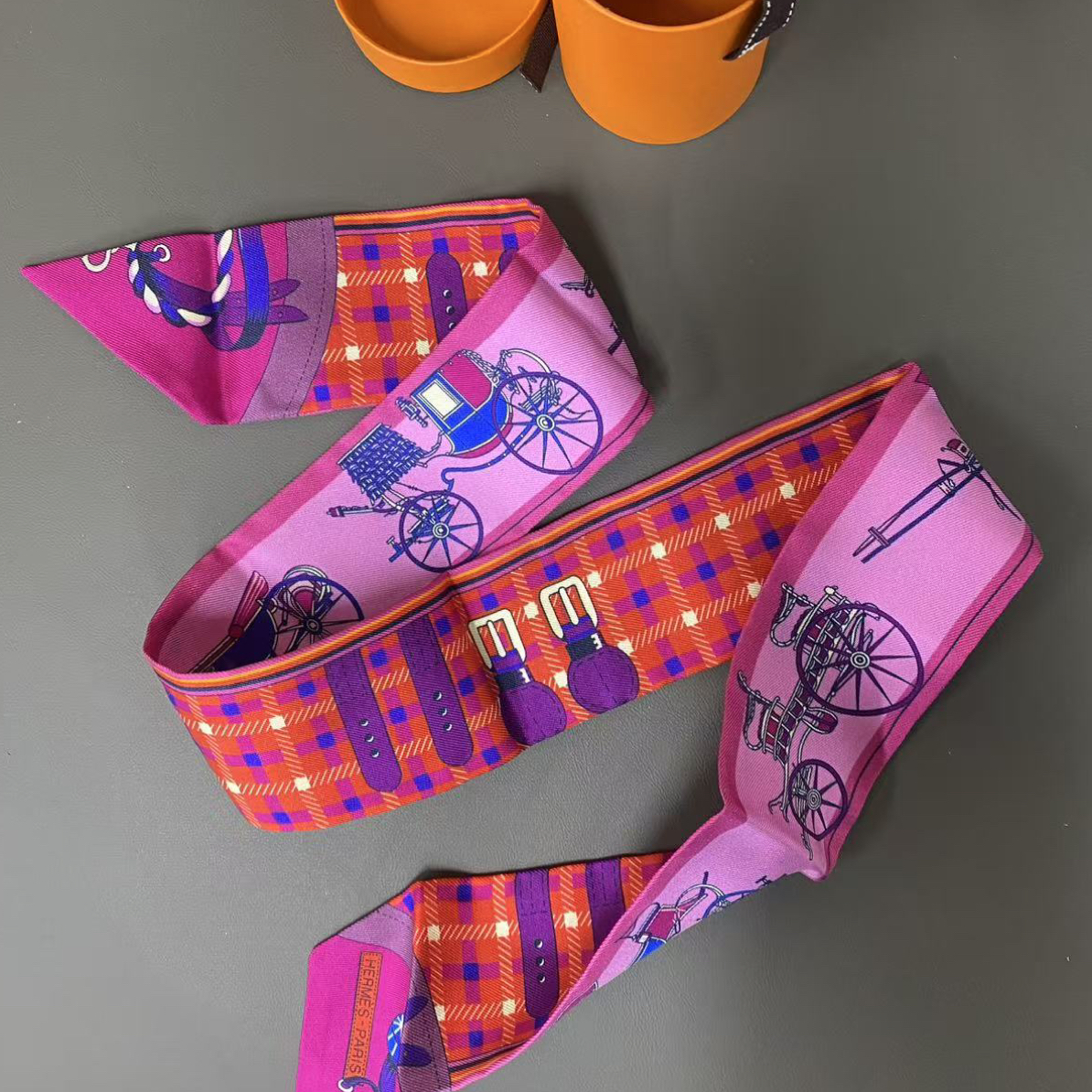 99新 Hermes/爱马仕 爱马仕紫色马车丝巾