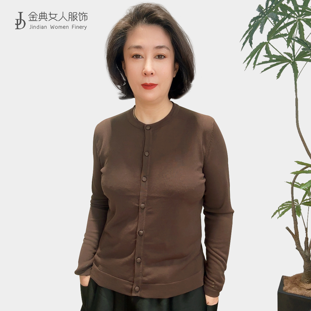 简约净版圆领单排扣遮肉针织开衫 百搭减龄上衣女9227