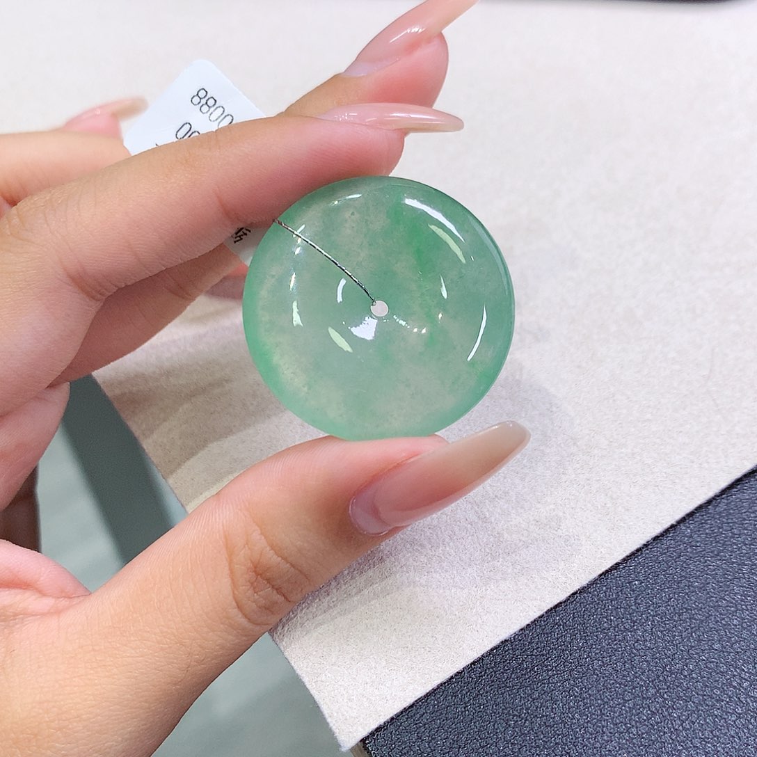 翡翠未镶嵌吊坠(不含链)31.8-6.6