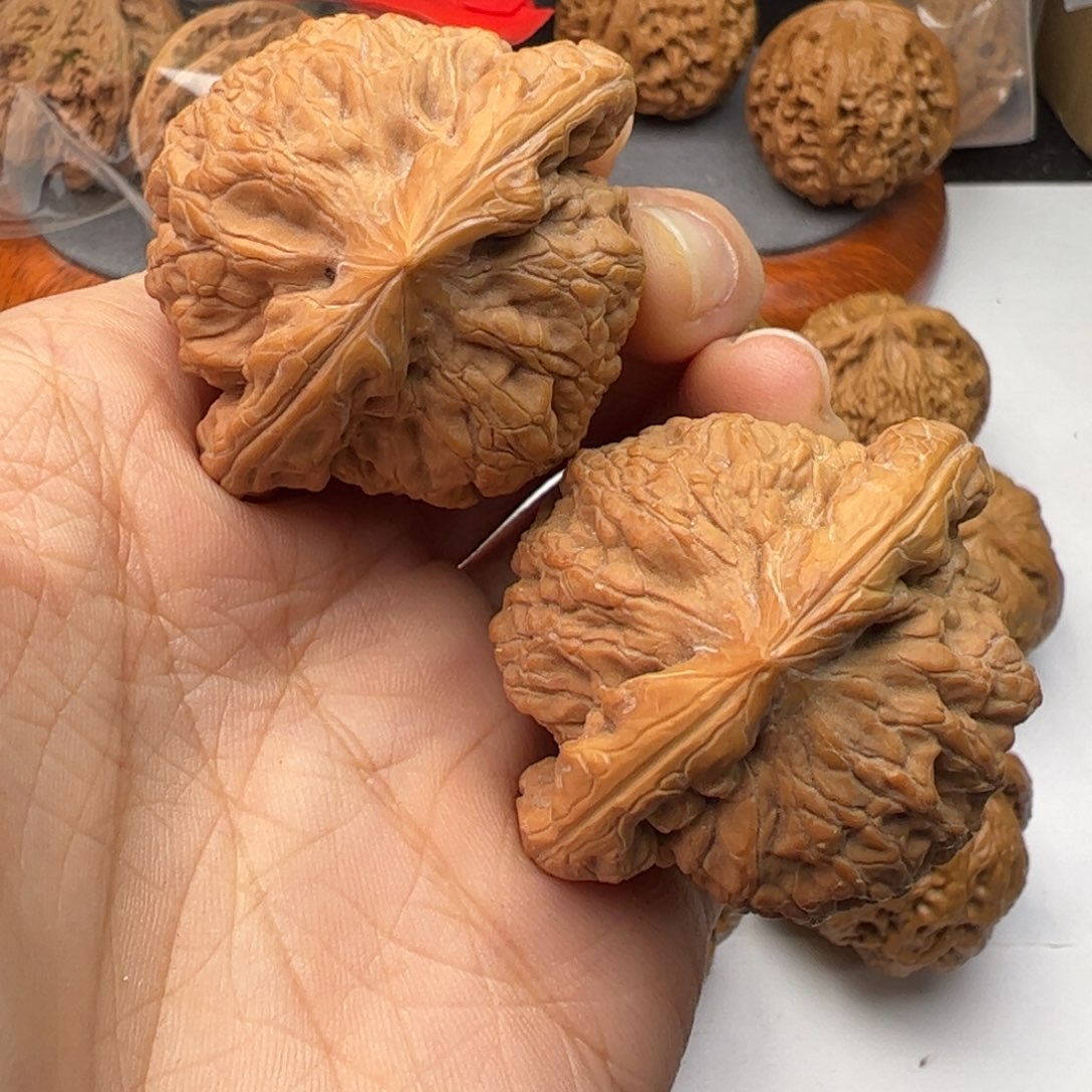 文玩核桃吊坠43金公子