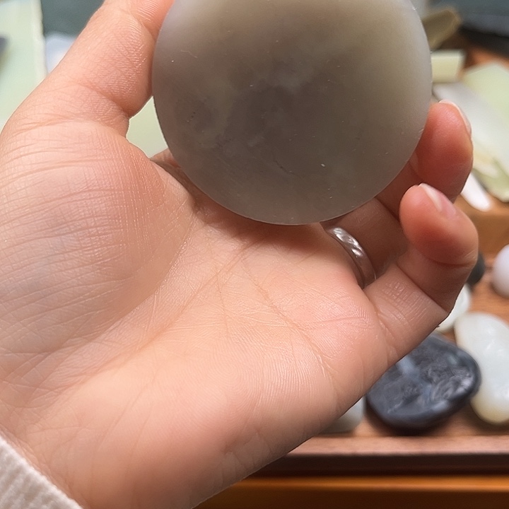 和田玉未镶嵌把件