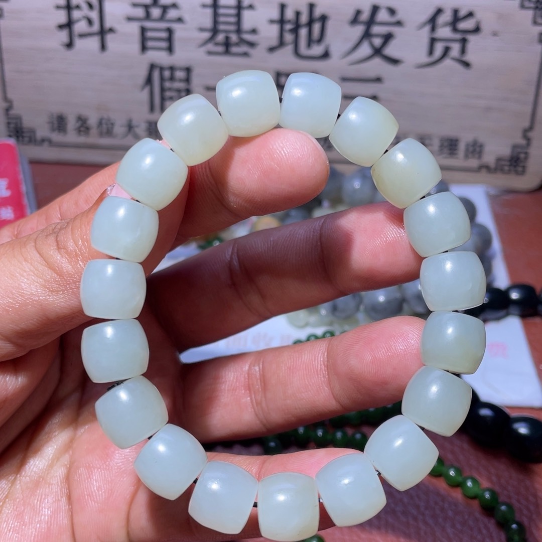 和田玉手串未镶嵌