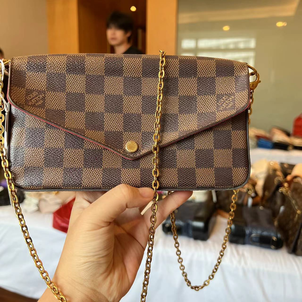 99新 LouisVuitton/路易威登 A1129/lv单肩包棋盘格
